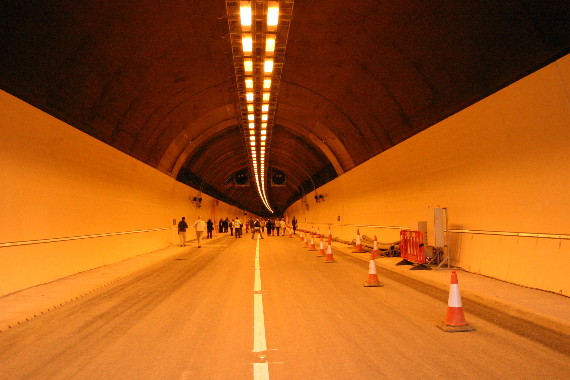 Hindhead tunnel gl nd system